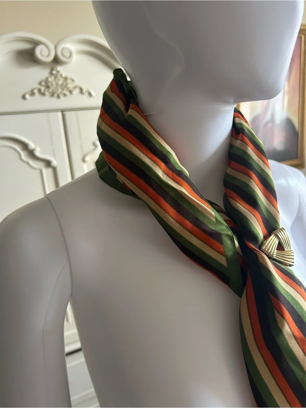 N/A elegant striped